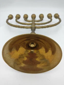 Menora-Kerzenständer aus Bronze, Breite 27cm, Höhe 29cm, Gewicht 1,026 kg – Vorschau 4
