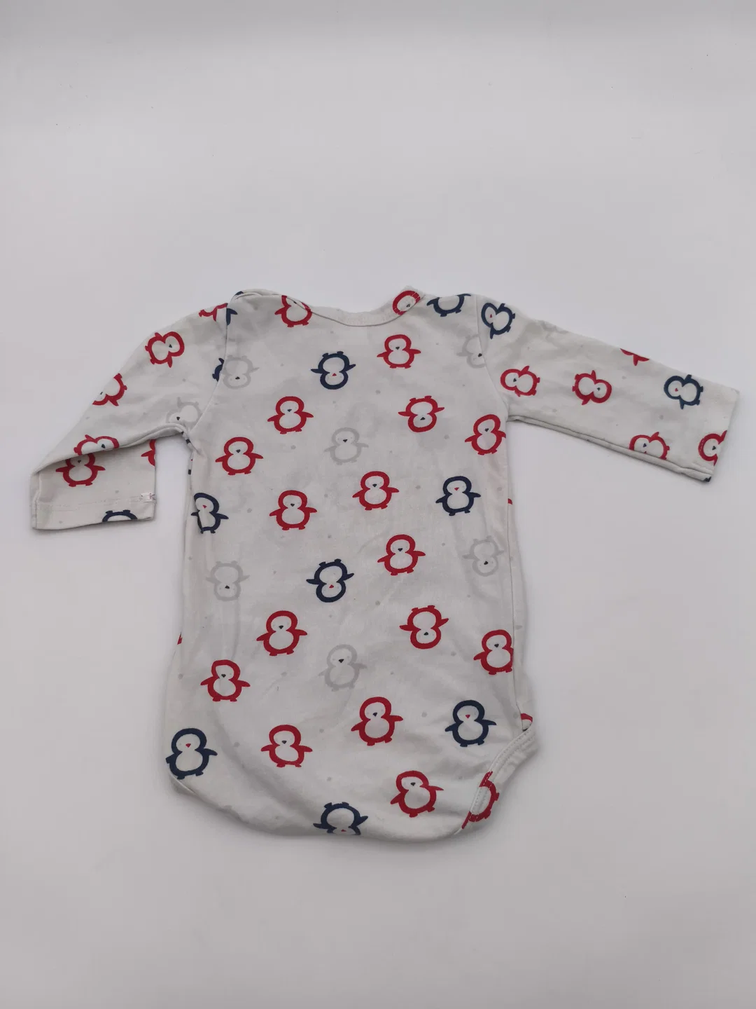 Kanz Baby-Body, Gr. 56, mit Pinguindruck – Bild 2