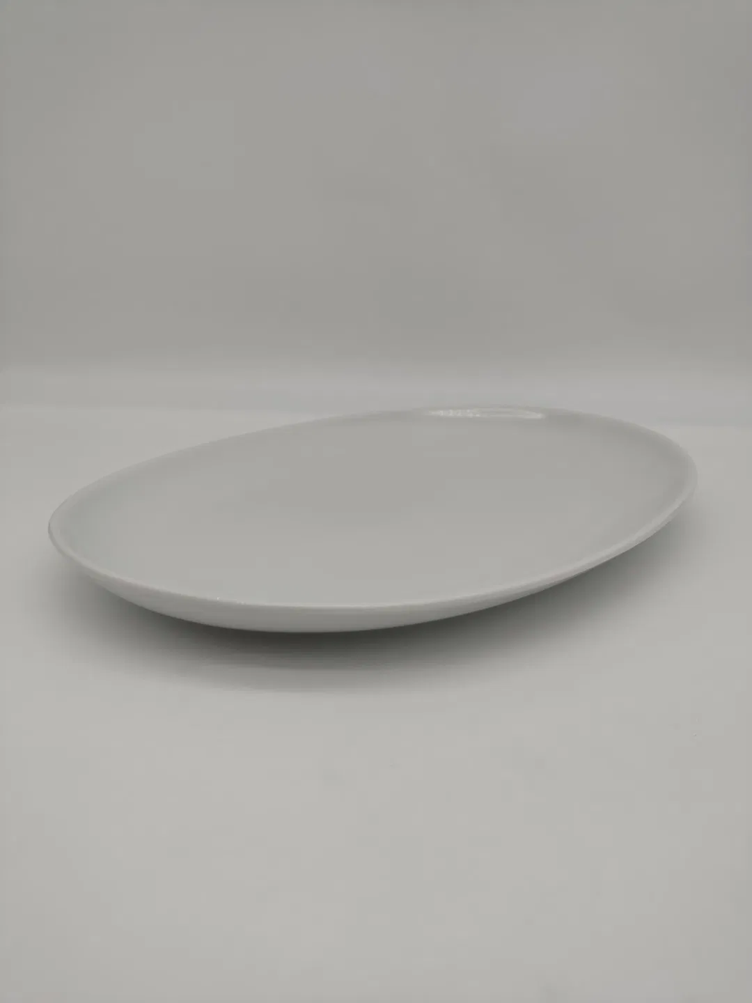 Lilien Porzellan - Große Vorlegeplatte weiß - Bild 4