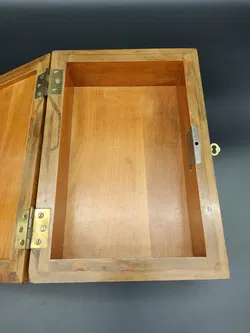 Vintage Aufbewahrungsschatulle aus Holz mit Schlüssel - Bild 4