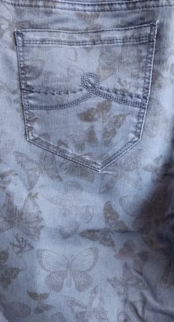 CECIL Damenjeans mit Schmetterlingsmuster blau - Gr. 28 - Bild 3