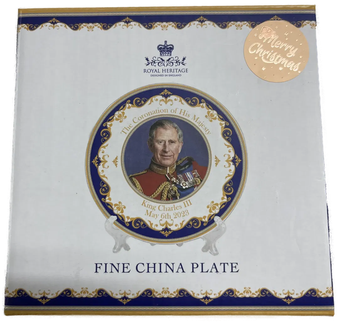 Neuwertiger Sammelteller King Charles (11,5 cm) in Originalverpackung - Bild 1