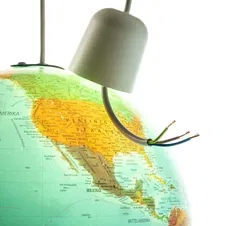 Upcycling Globus beleuchtet für Deckenmontage - Bild 6