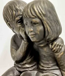Vintage Skulptur "Flüsterndes Pärchen" ca. 21 cm Bronze-Optik 1,9 kg – Vorschau 3