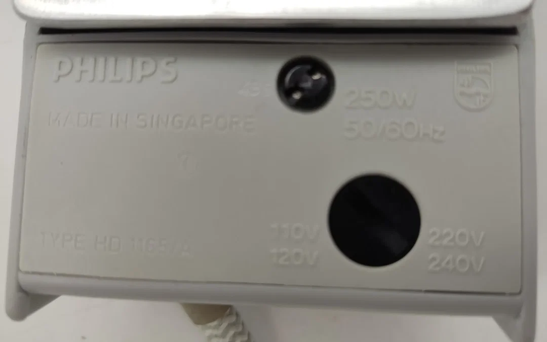 Philips Reisebügeleisen Stewardess HD1165 mit Etui – Bild 5