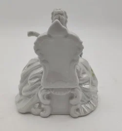 Porzellanfigur - Frau mit Renaissance Gitarre - Bild 4