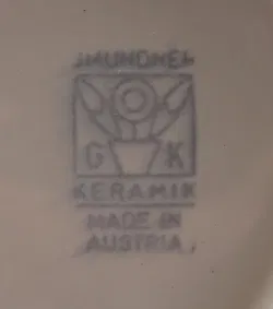 Gmundner Keramik Frühstücksteller – Dekor Grün geflammt – Handgemacht in Österreich - Bild 3