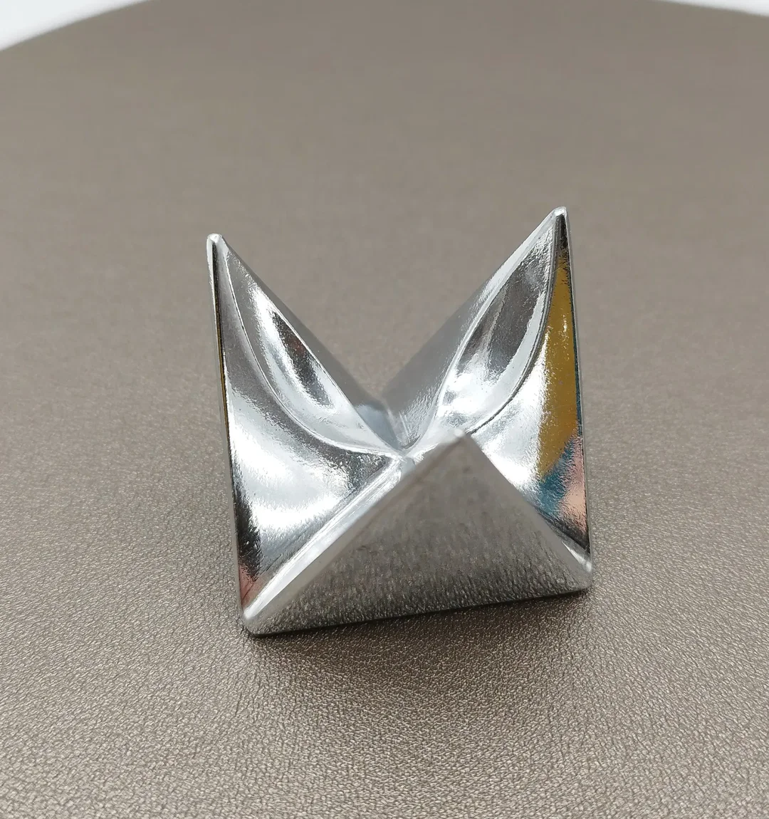 Eierbecher Alessi Roost, Design Adam Goodrum Metall | Skulpturaler Blickfang - Bild 1