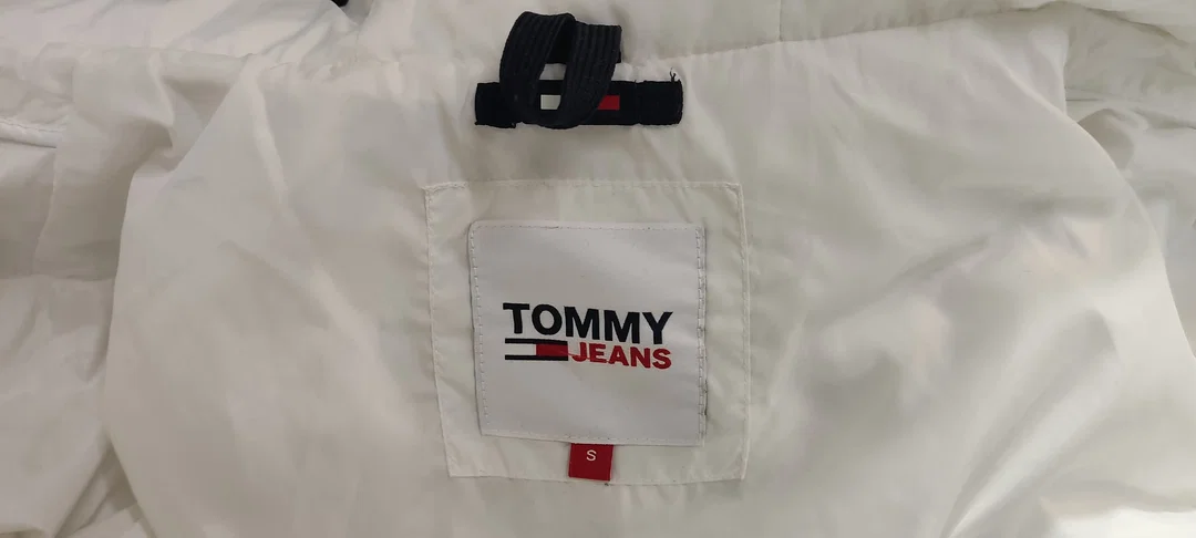 Tommy Jeans Damensteppjacke mit Kapuze in weiß, Größe S – Bild 5