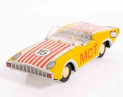 Modellauto aus Blech 