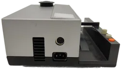 Rollei P300 Autofocus Diaprojektor mit Optik und Kabelfernbedienung - Bild 5