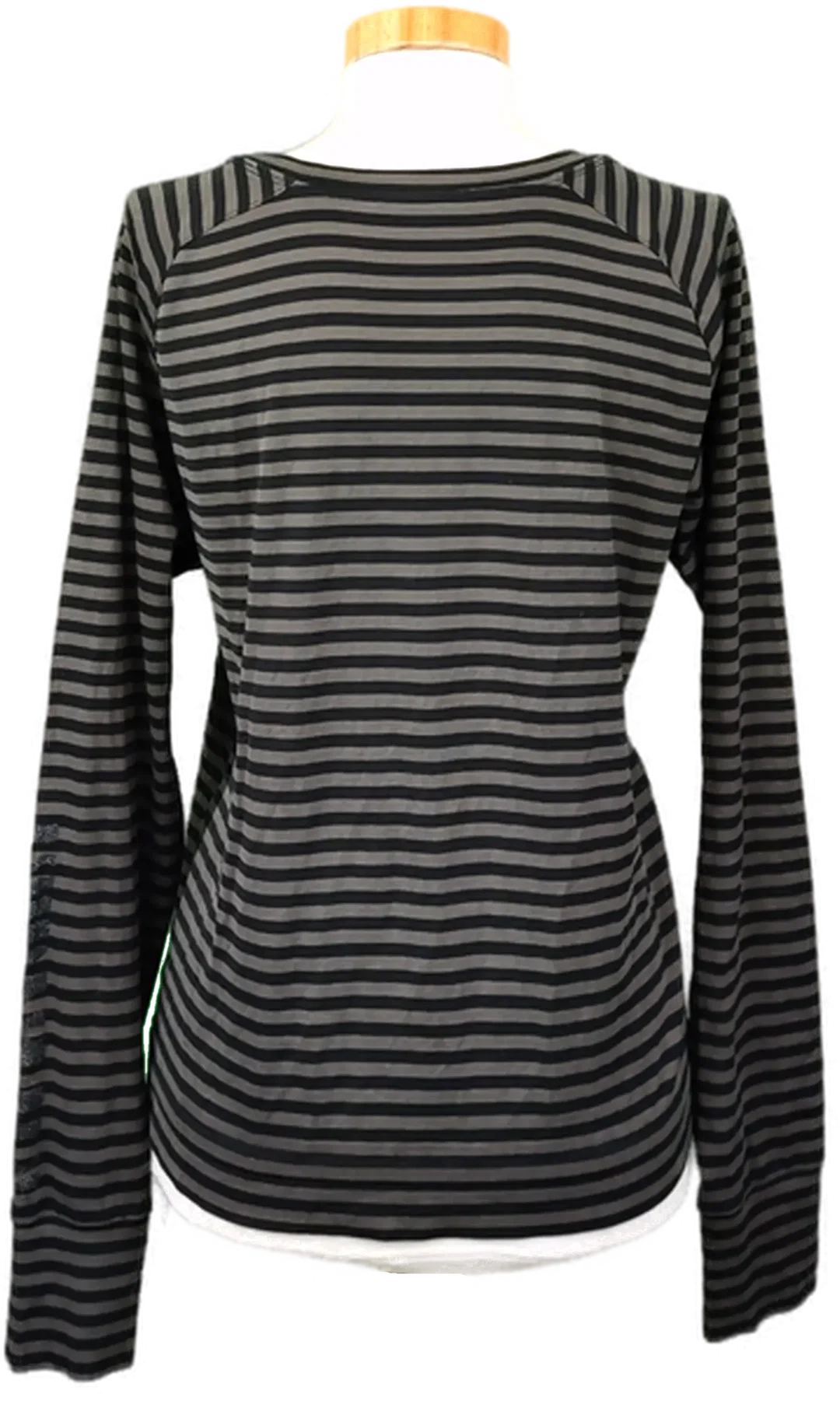 Marc Cain Sports Damenshirt gestreift grau/schwarz Gr. S – Bild 2