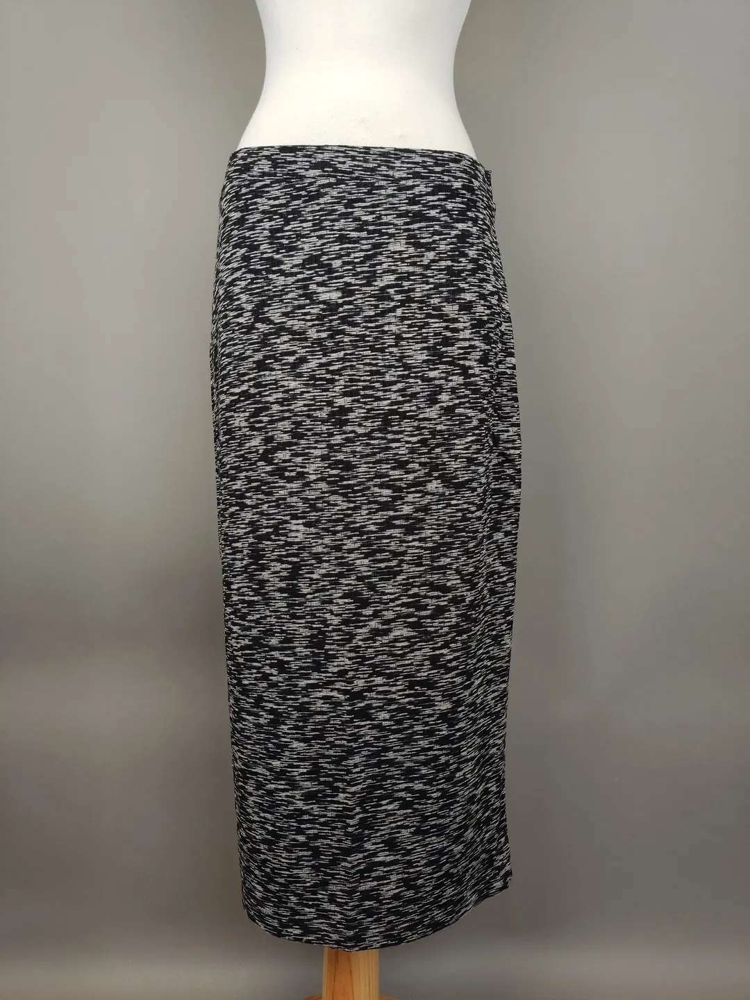 H&M Rock schwarz/weiß - M/38 - Bild 4