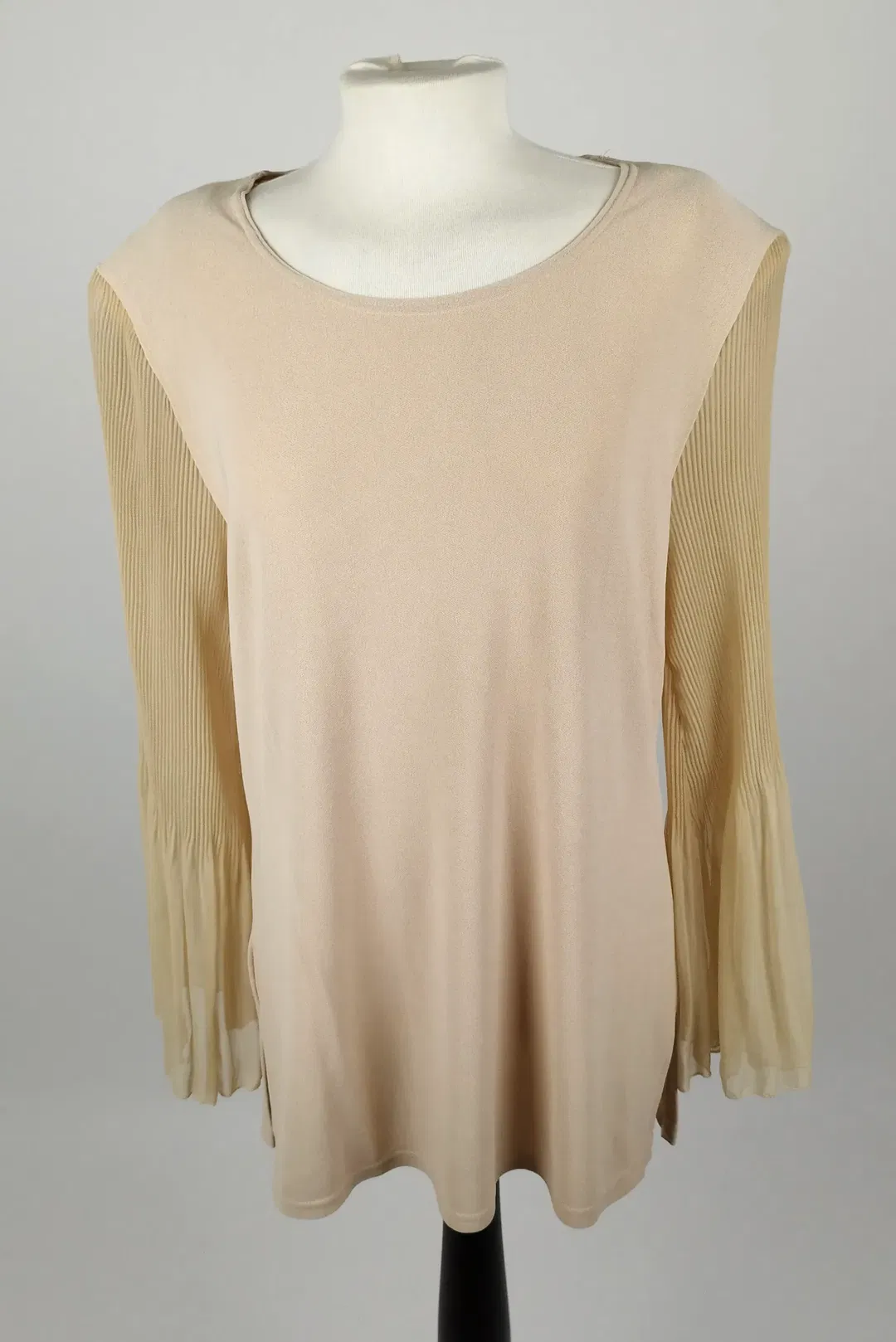 Sandra's Paris Oberteil beige - ca. XL, 90% Acetat, 10% Elasthan - Bild 1