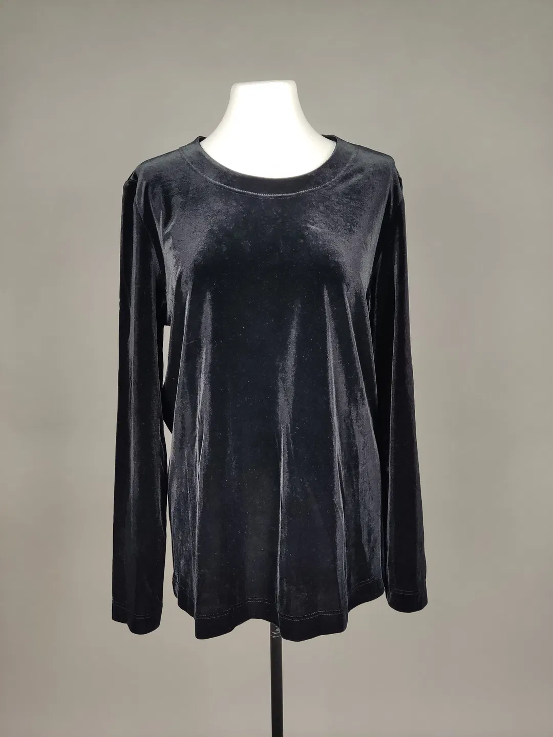 Damen Langarmshirt Schwarz in Samtoptik - XL / 42 - Bild 4