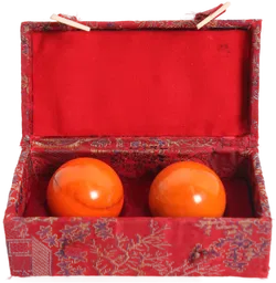 Chinesische Baoding Kugeln im bestickten roten Etui – 2 Massagekugeln – traditionell - Bild 2