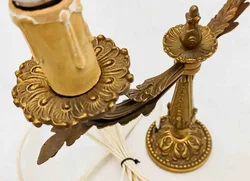 Prunkvolle 2-flammige Messing-Tischlampe im Rokoko-Stil - Bild 3
