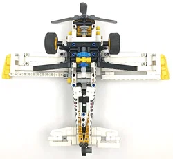 LEGO Technic Propellerflugzeug 42198 - Bild 7